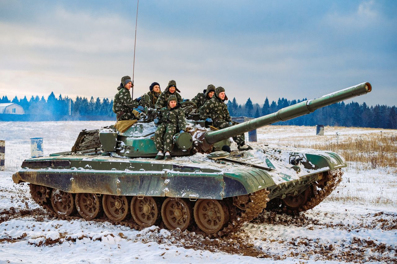Катание на танке Т-72